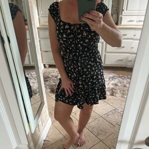 205 Collin’s floral ruffle mini dress